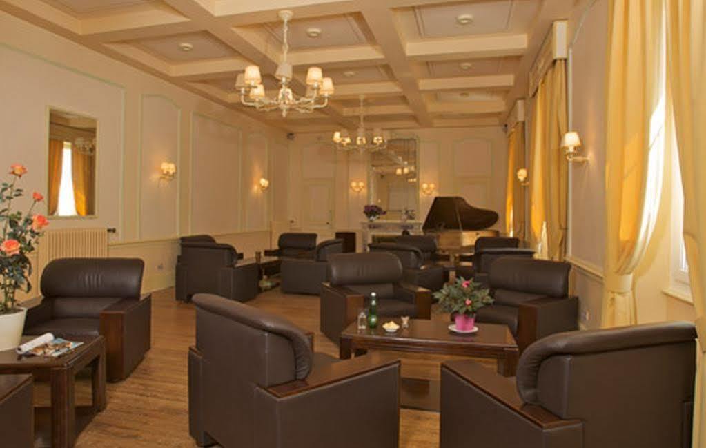 Grand Hotel Des Bains Vals-les-Bains Exterior photo